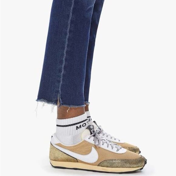 NWT MOTHER The Rascal Raw Hem High Waist Ankle Snippet in Mint Condition Size 24 - Picture 9 of 16